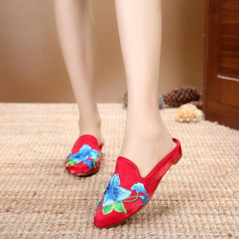 Chinese Embroidery slipper, Women's Slip-on, shoes, flower pattern, Embroidered Mule, Low heel