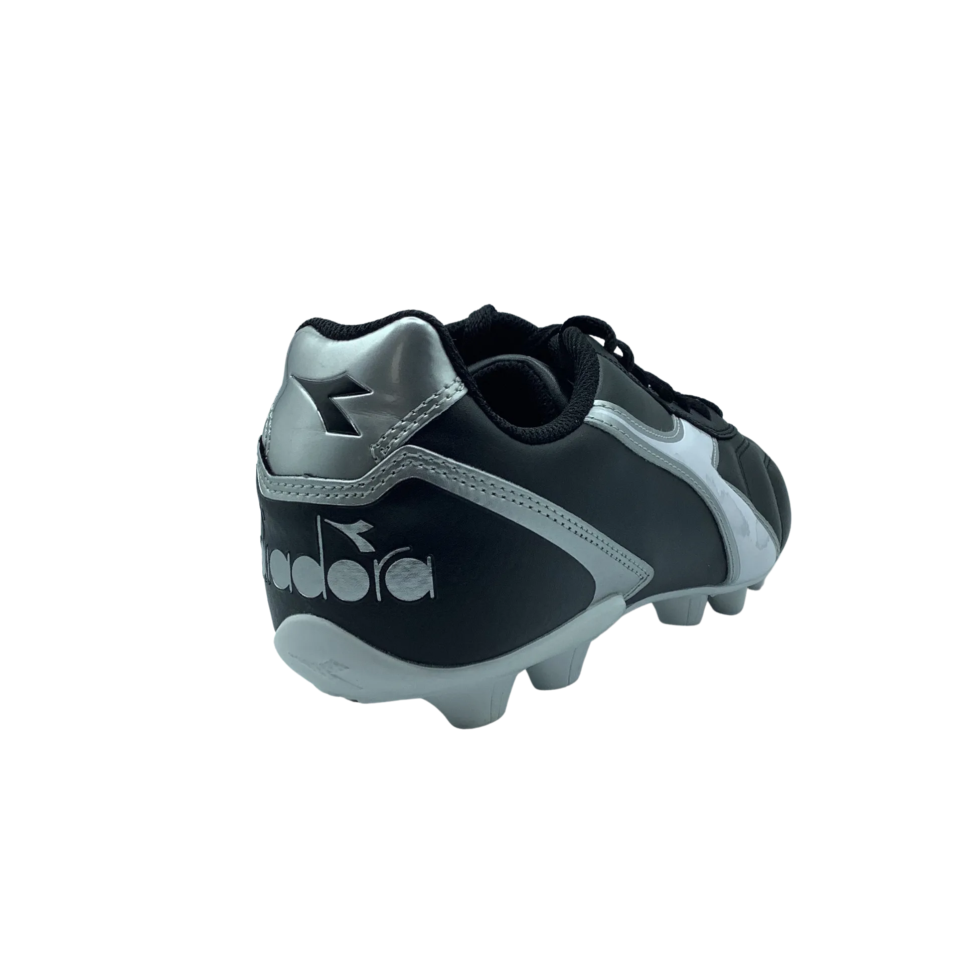 Diadora Capitano MD