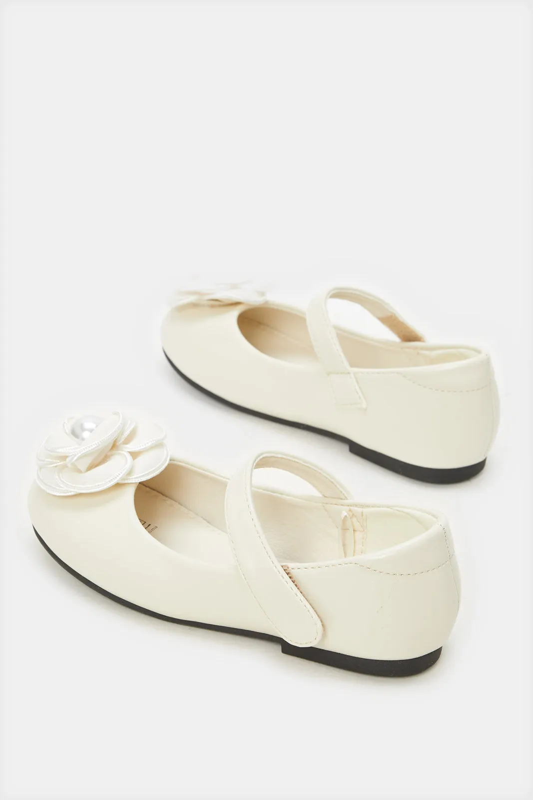 Girls Beige Pearl Flower Embellished Ballerina