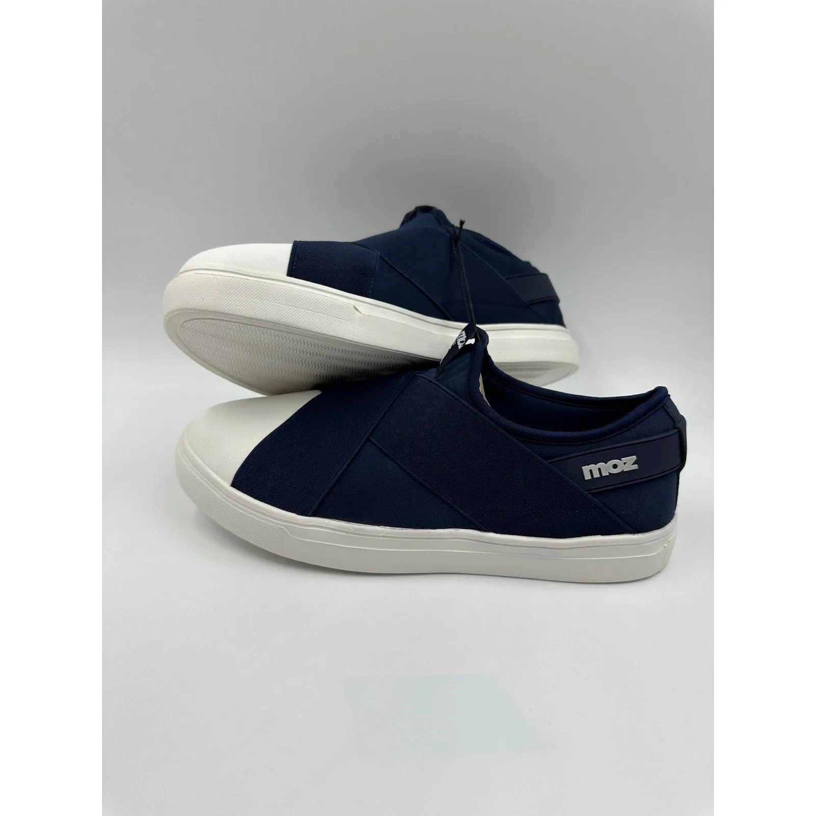 Men's Size 8, MOZ Slip-On Navy & White Sneakers Perfect for All Day Errands
