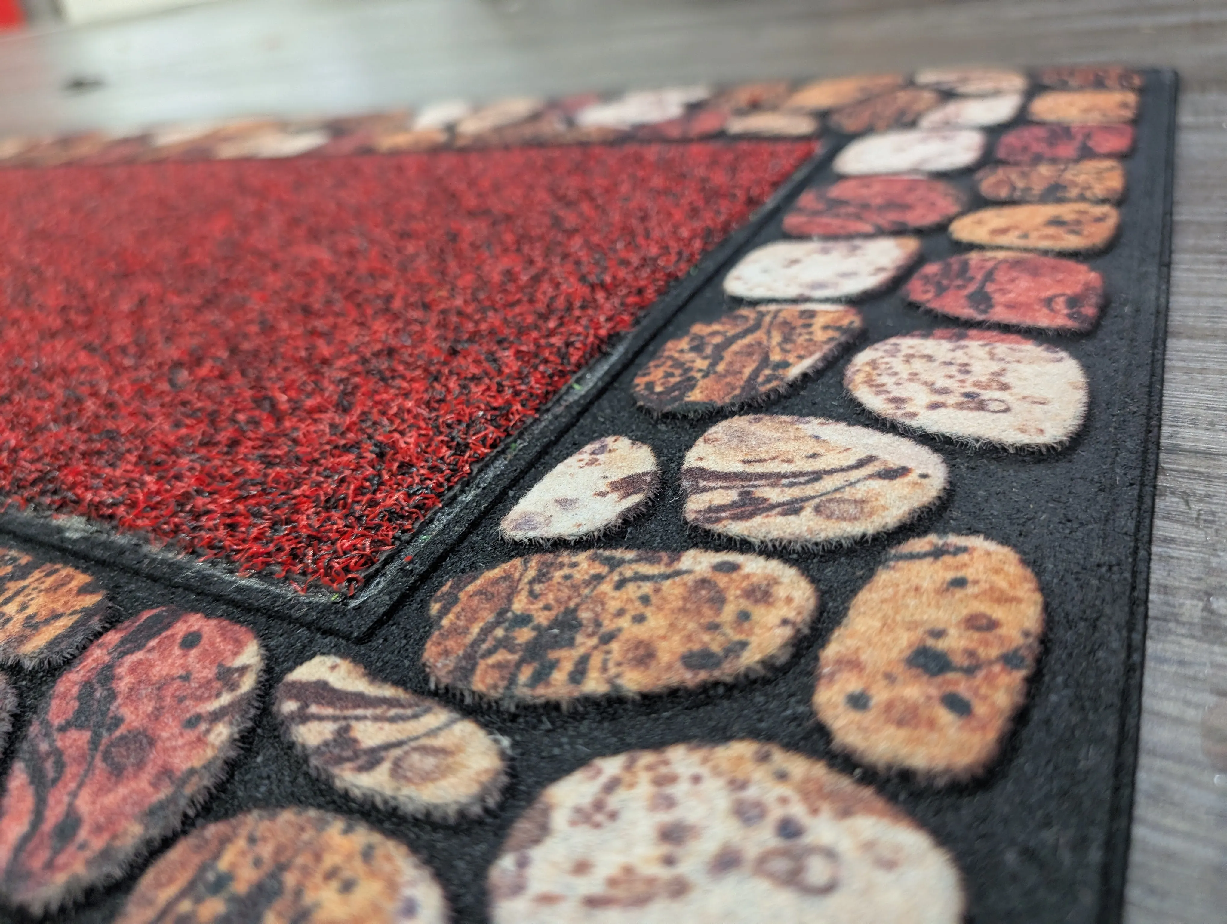 Outdoor Mat Pebble Border 45x76cm - Red