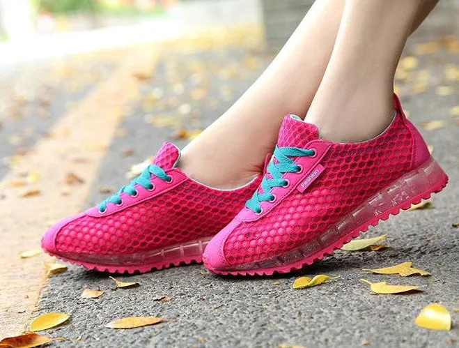 Women's Flat Outdoor Walking Sneakers